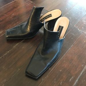 CUTE Lisa says gah style square vintage mules ❣️❣️